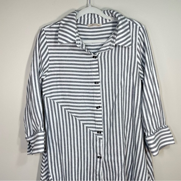 Soft Surroundings Standout Shirt Asymmetric Gray White Tunic Size Womens Small - Picture 4 of 7